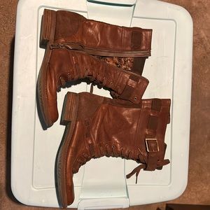 Women’s leather Timberland boots